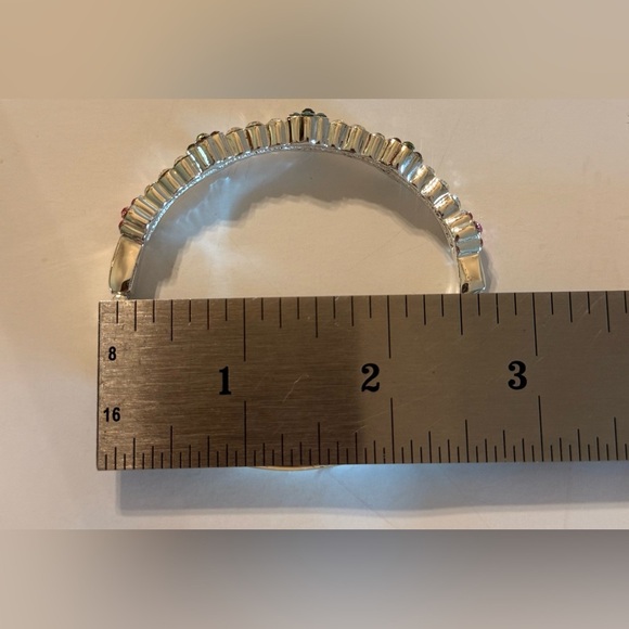 Silver Tone Flower Bracelet Rhinestones Secure Clip Closure Fashion Jewelry - Picture 10 of 14